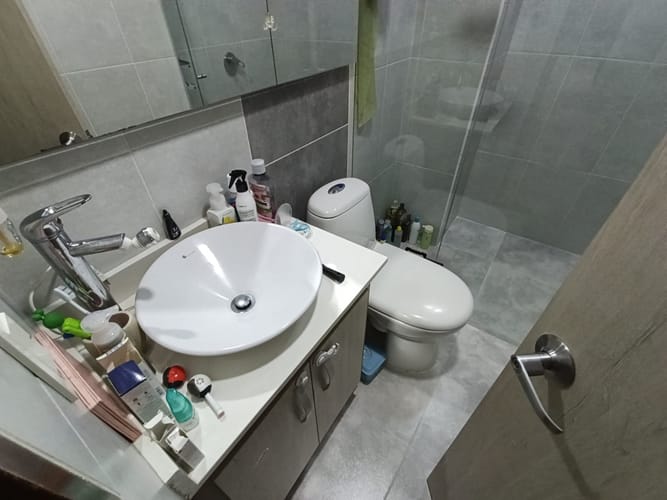 Apartamento de 3 alcobas en arriendo en Laureles, Medellín, 110 m² · foto 11 de 12