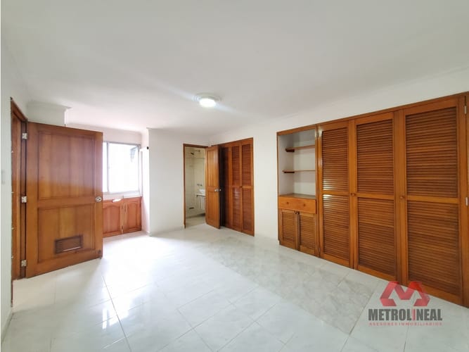 Apartamento de 3 alcobas en arriendo en Bocagrande, Cartagena, 139 m² · foto 11 de 20