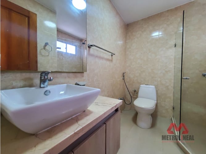 Apartamento de 3 alcobas en arriendo en Bocagrande, Cartagena, 139 m² · foto 16 de 20