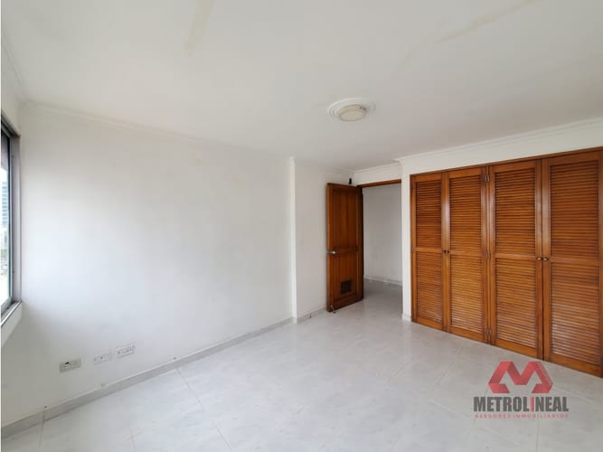 Apartamento de 3 alcobas en arriendo en Bocagrande, Cartagena, 139 m² · foto 18 de 20