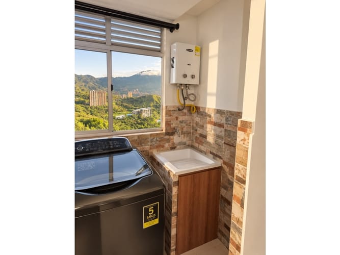 Apartamento de 3 alcobas en arriendo en Bucaros, Bello, 60 m² · foto 3 de 15