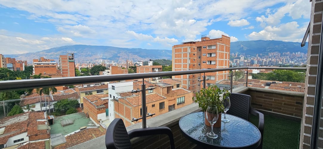 Apartamento de 2 alcobas en arriendo en Laureles, Medellín, 88 m² · foto 9 de 9
