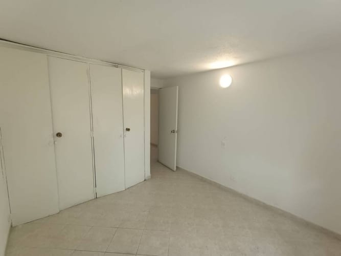 Apartamento de 4 alcobas en arriendo en Belén, Medellín, 77 m² · foto 6 de 16