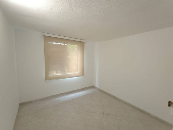 Apartamento de 4 alcobas en arriendo en Belén, Medellín, 77 m² · foto 8 de 16