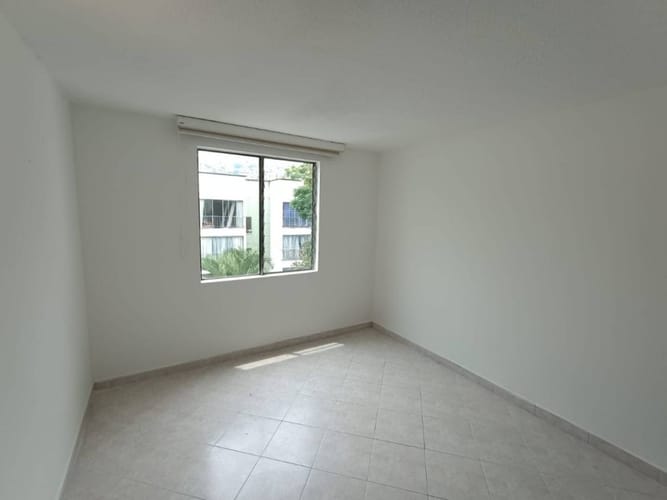 Apartamento de 4 alcobas en arriendo en Belén, Medellín, 77 m² · foto 11 de 16