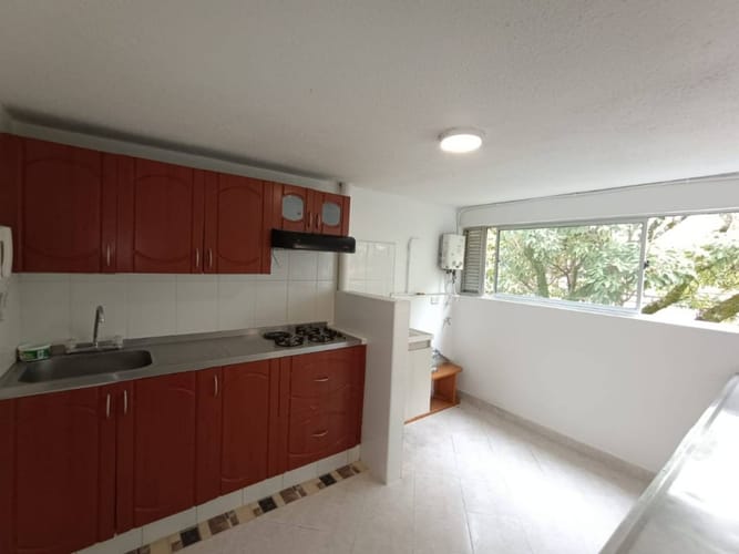 Apartamento de 4 alcobas en arriendo en Belén, Medellín, 77 m² · foto 15 de 16