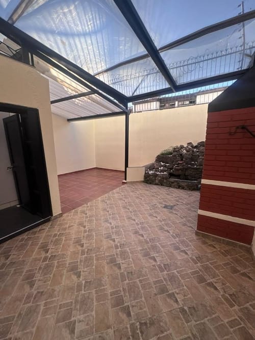 Casa de 3 alcobas en arriendo en Santa Barbara, Bogotá, 220 m² · foto 9 de 24