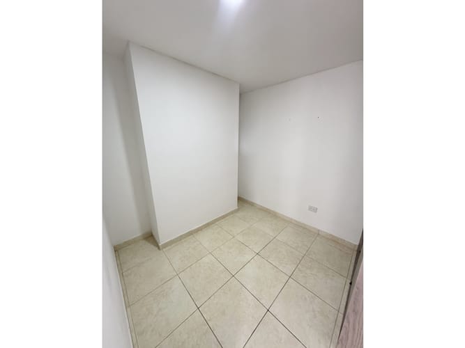 Apartamento de 2 alcobas en venta en Fundadores, Armenia, 46 m² · foto 10 de 12