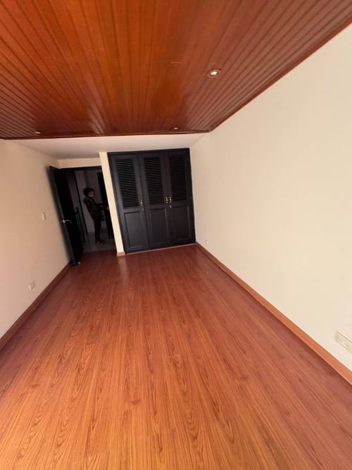 Casa de 3 alcobas en arriendo en Santa Barbara, Bogotá, 220 m² · foto 22 de 24