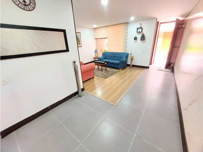 Casa de 3 alcobas en venta en Cota, 186 m² · foto 4 de 24