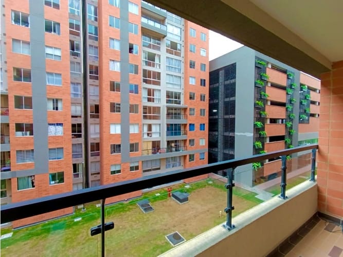 Apartamento de 3 alcobas en venta en Pinos Polo Club, Mosquera, 65 m² · foto 6 de 20