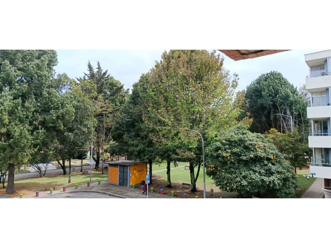 Apartamento de 2 alcobas en arriendo en La Calleja, Bogotá, 113 m² · foto 4 de 12