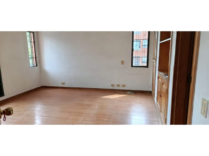Apartamento de 2 alcobas en arriendo en La Calleja, Bogotá, 113 m² · foto 6 de 12