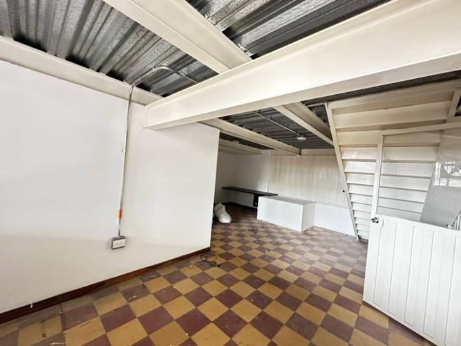 Bodega en arriendo en El Poblado, Medellín, 1200 m² · foto 9 de 19