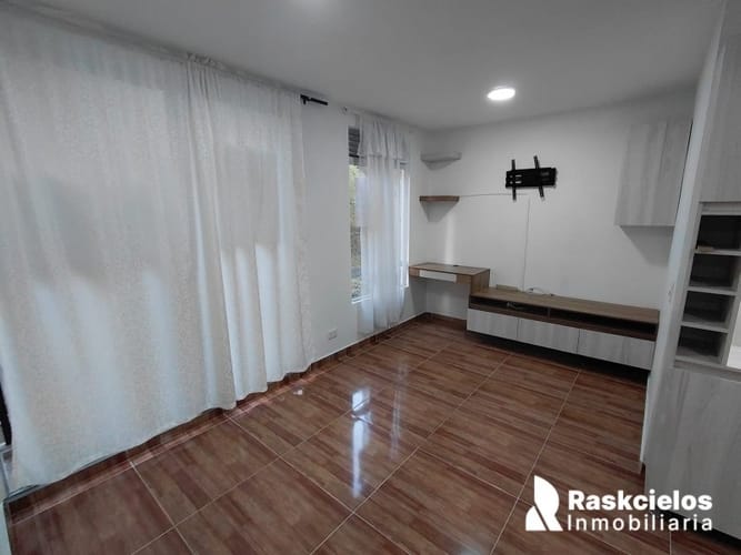 Apartamento de 3 alcobas en arriendo en Calasanz, Medellín, 55 m² · foto 4 de 12