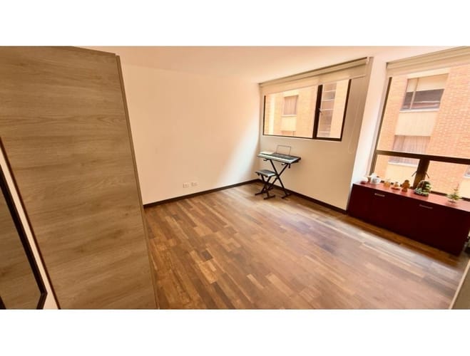 Apartamento de 2 alcobas en arriendo en La Carolina, Bogotá, 91 m² · foto 13 de 20