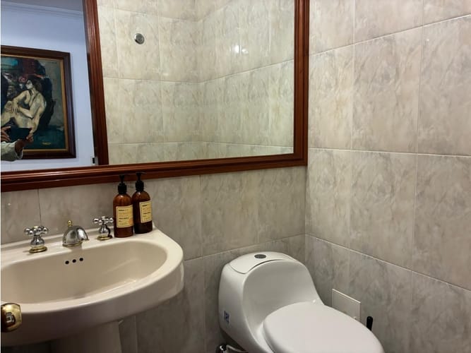 Apartamento de 3 alcobas en venta en Chicó Reservado, Bogotá, 187 m² · foto 11 de 23
