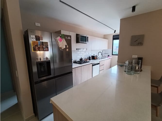 Apartamento de 3 alcobas en venta en Belén Rosales, Medellín, 140 m² · foto 5 de 20