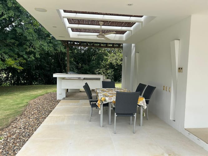 Casa de 5 alcobas en venta en Ricaurte · foto 10 de 15