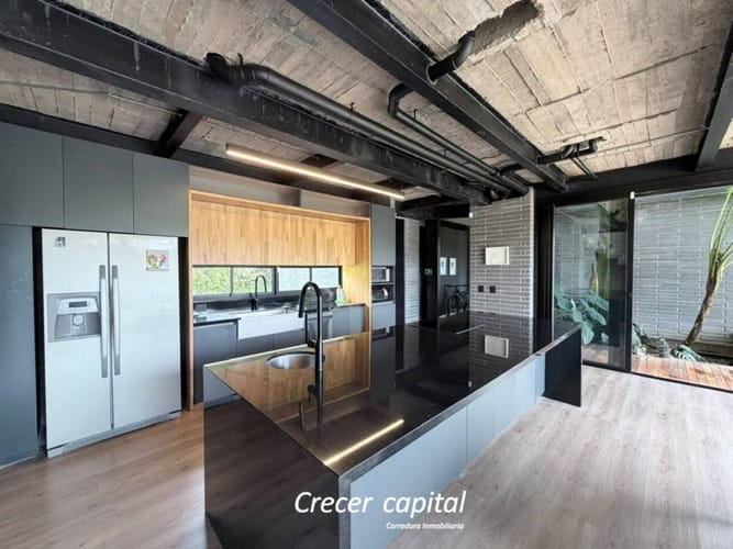 Casa de 4 alcobas en arriendo en Las Palmas, Envigado, 550 m² · foto 8 de 24