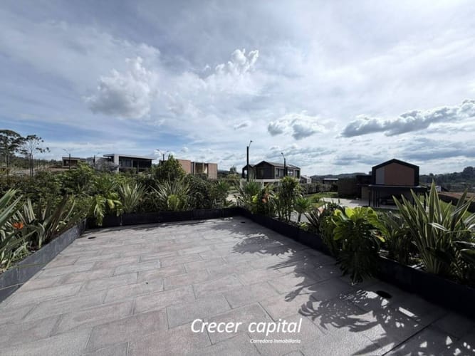 Casa de 4 alcobas en arriendo en Las Palmas, Envigado, 550 m² · foto 14 de 24