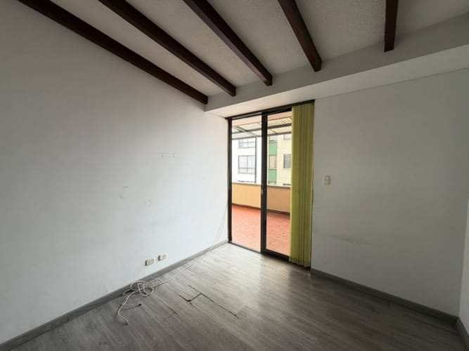 Apartamento de 2 alcobas en arriendo en Sector Galeria Central, Pereira, 90 m² · foto 7 de 13