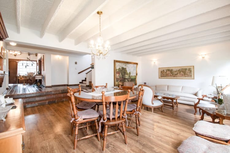 Casa de 3 alcobas en venta en Niza, Bogotá, 280 m² · foto 4 de 18