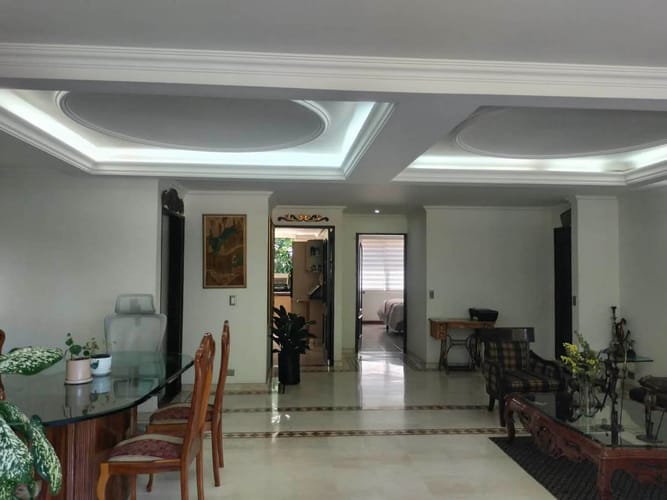 Apartamento de 3 alcobas en venta en El Poblado, Medellín, 172 m² · foto 4 de 16