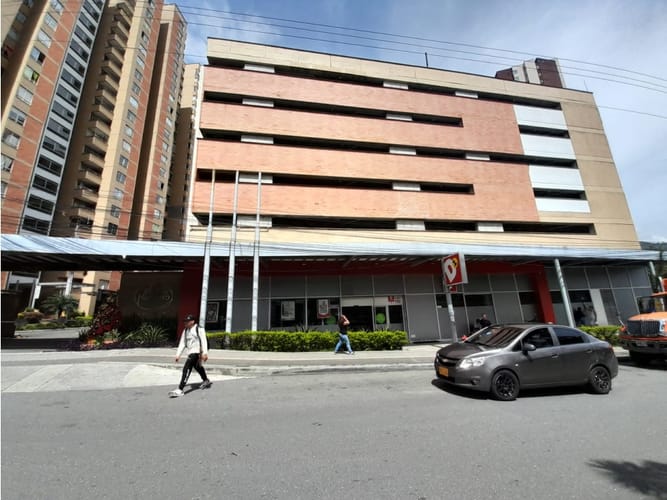 Local en venta en La Navarra, Bello, 457 m² · foto 2 de 9