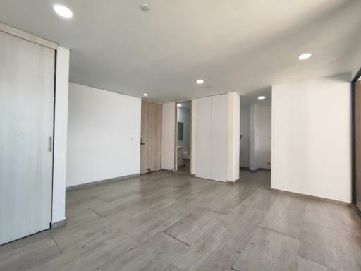 Apartamento de 2 alcobas en arriendo en Las Casitas, Envigado, 90 m² · foto 7 de 16