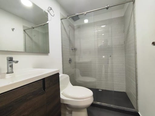 Apartamento de 2 alcobas en arriendo en Las Casitas, Envigado, 90 m² · foto 15 de 16