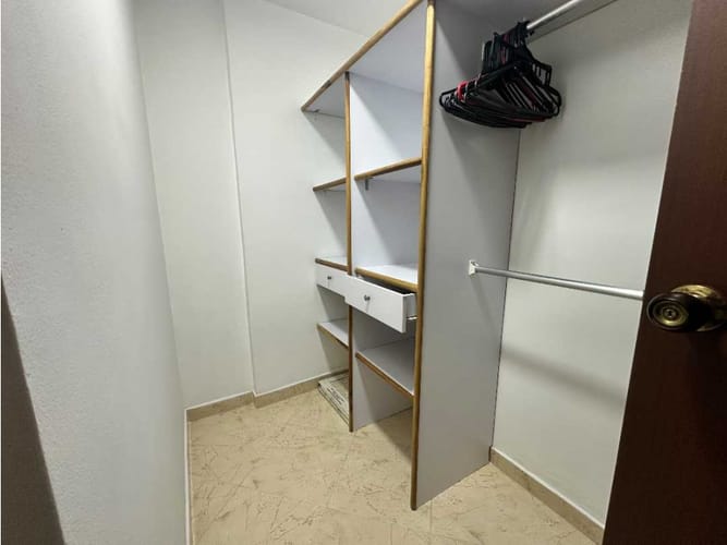 Apartamento de 3 alcobas en arriendo en La Magnolia, Envigado, 80 m² · foto 8 de 11