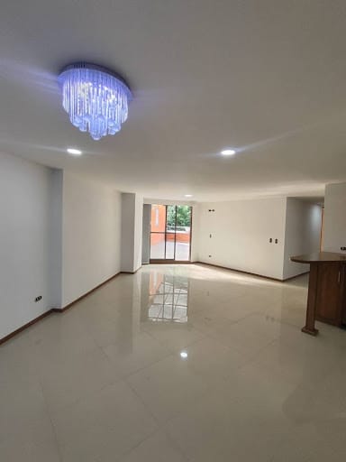 Apartamento de 3 alcobas en arriendo en Aves Maria, Sabaneta, 127 m² · foto 9 de 20