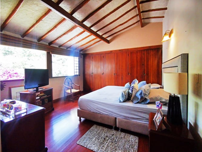 Casa de 3 alcobas en venta en Altos De Suba, Bogotá, 345 m² · foto 14 de 19