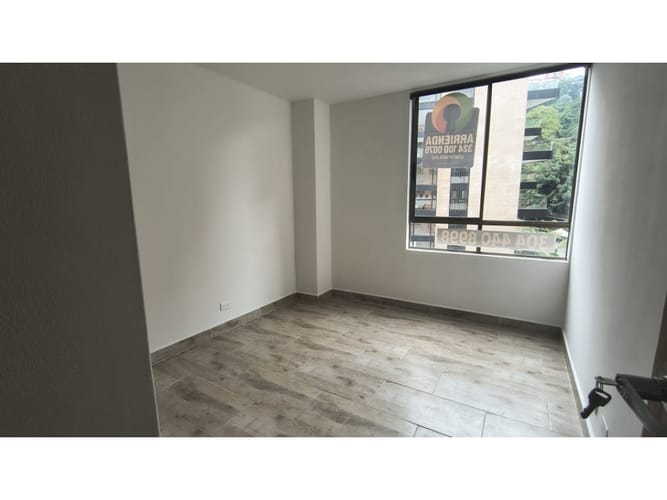 Apartamento de 3 alcobas en arriendo en Castropol, Medellín, 90 m² · foto 7 de 14