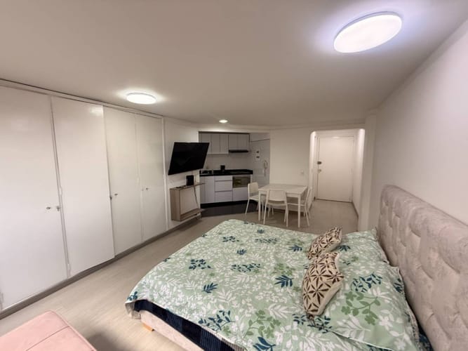 Apartamento de 1 alcoba en venta en Chapinero, Bogotá, 33 m² · foto 4 de 24