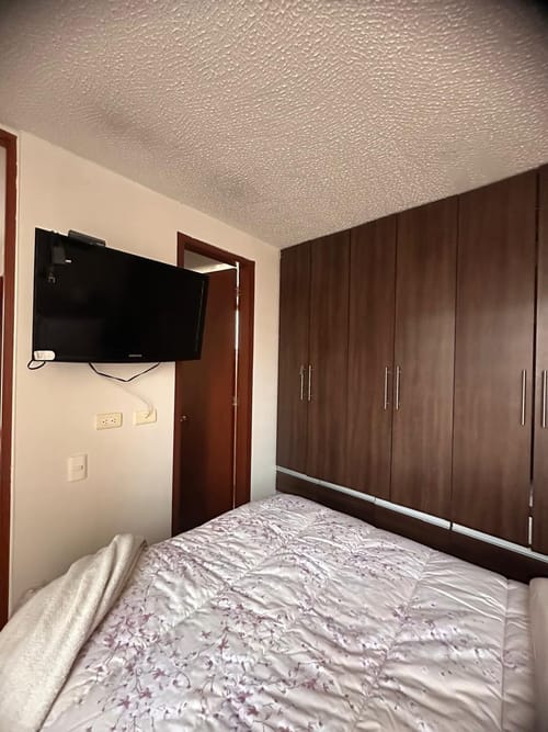 Apartamento de 3 alcobas en venta en Villas De Granada, Bogotá, 58 m² · foto 13 de 20