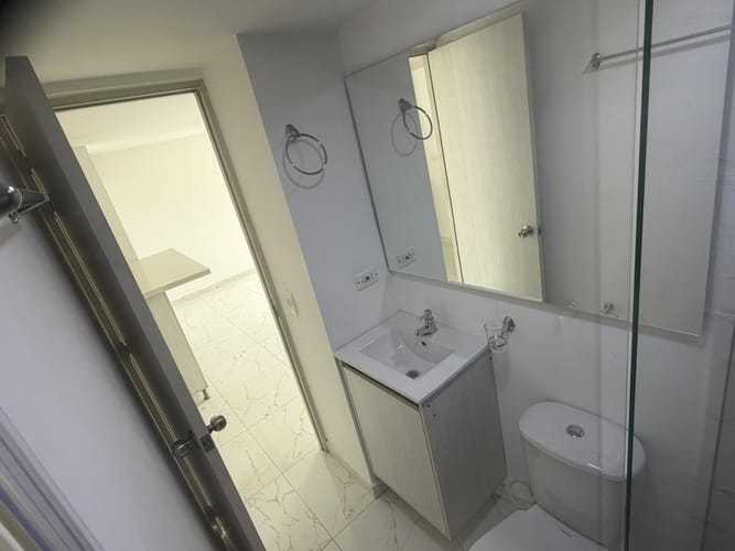 Apartamento de 2 alcobas en venta en Prados De Sabaneta, Sabaneta, 55 m² · foto 13 de 24
