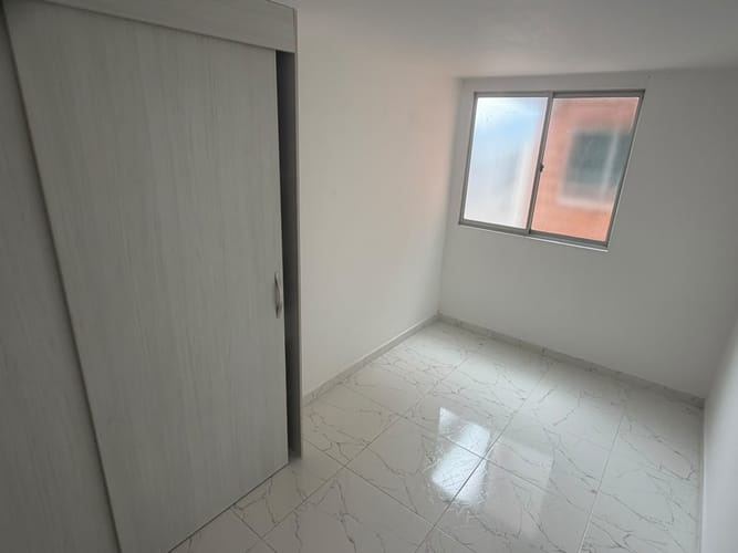 Apartamento de 2 alcobas en venta en Prados De Sabaneta, Sabaneta, 55 m² · foto 20 de 24