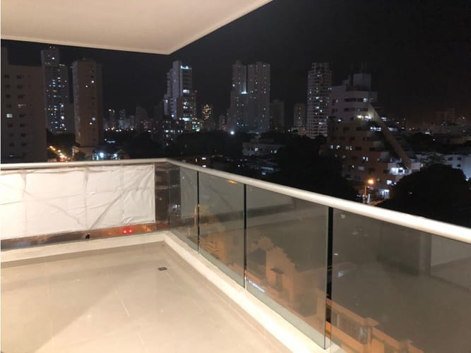Apartamento de 3 alcobas en arriendo en Manga, Cartagena, 140 m² · foto 5 de 11