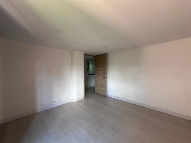 Apartamento de 1 alcoba en arriendo en El Poblado, Medellín, 63 m² · foto 5 de 14