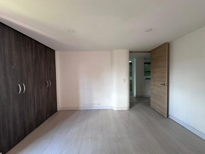 Apartamento de 1 alcoba en arriendo en El Poblado, Medellín, 63 m² · foto 13 de 14