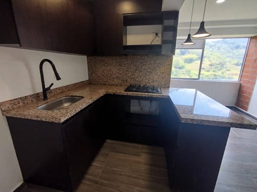 Apartamento de 3 alcobas en arriendo en San Gabriel, Medellín, 60 m² · foto 2 de 15