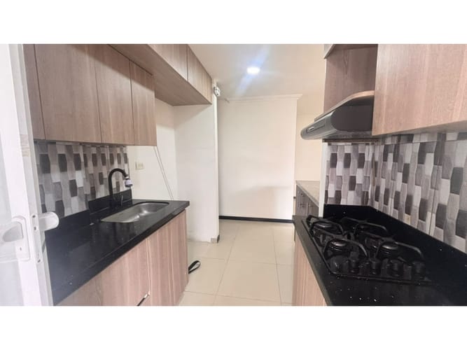 Apartamento de 3 alcobas en arriendo en Betania, Sabaneta, 72 m² · foto 2 de 19