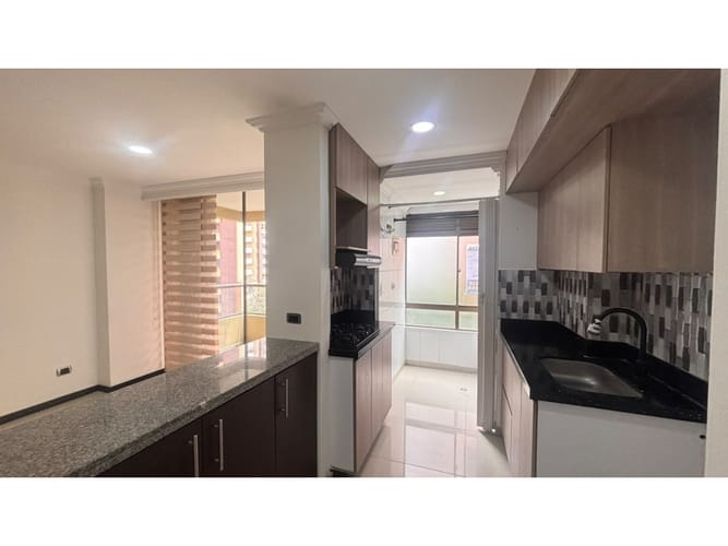 Apartamento de 3 alcobas en arriendo en Betania, Sabaneta, 72 m² · foto 3 de 19