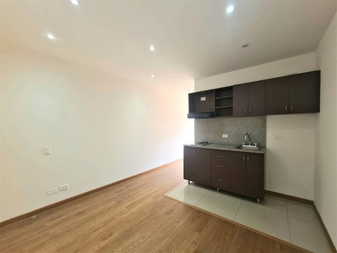 Apartaestudio en venta en Cedritos, Bogotá, 46 m² · foto 2 de 20