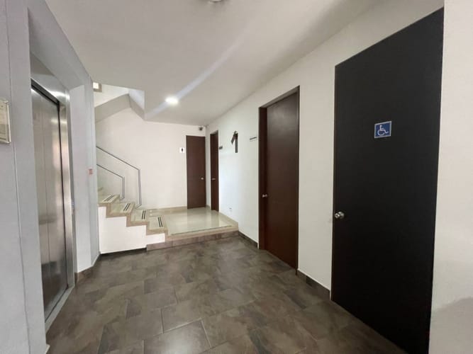 Apartaestudio en venta en Cedritos, Bogotá, 46 m² · foto 17 de 20