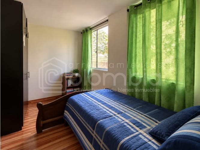 Apartamento de 2 alcobas en venta en Monteclaro, Medellín, 42 m² · foto 7 de 11