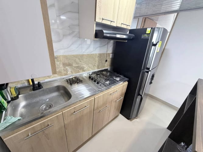 Apartamento de 3 alcobas en arriendo en Pajarito, Medellín, 50 m² · foto 6 de 12