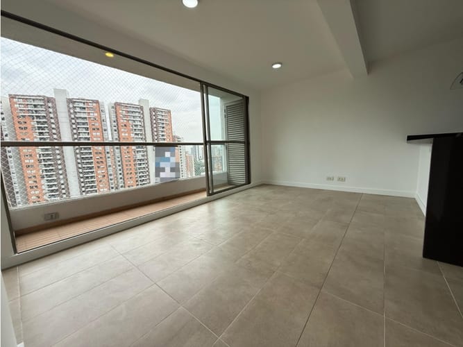 Apartaestudio en arriendo en Loma De Los Bernal, Medellín, 55 m² · foto 5 de 16